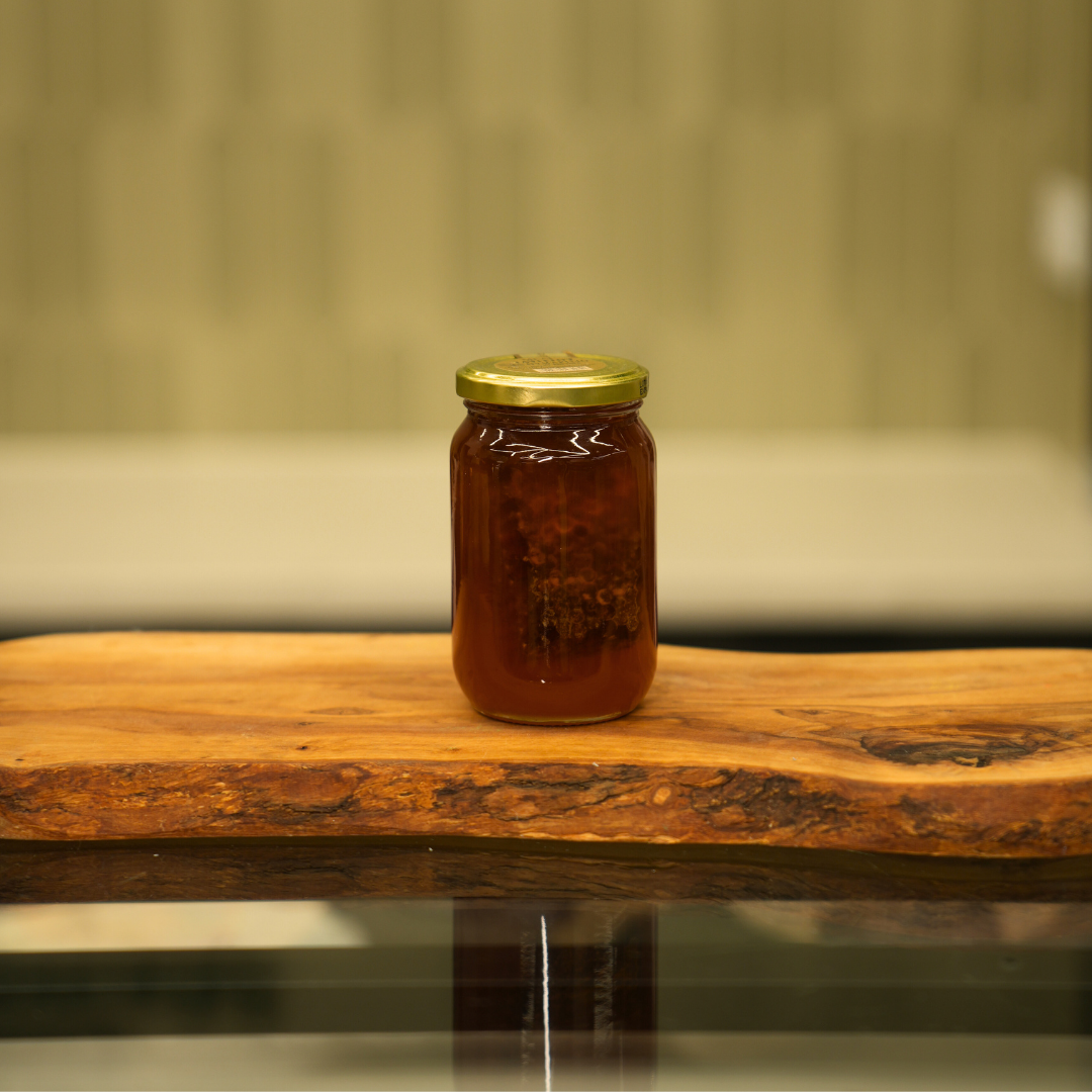 Thyme Honey with Honeycomb 460 g
