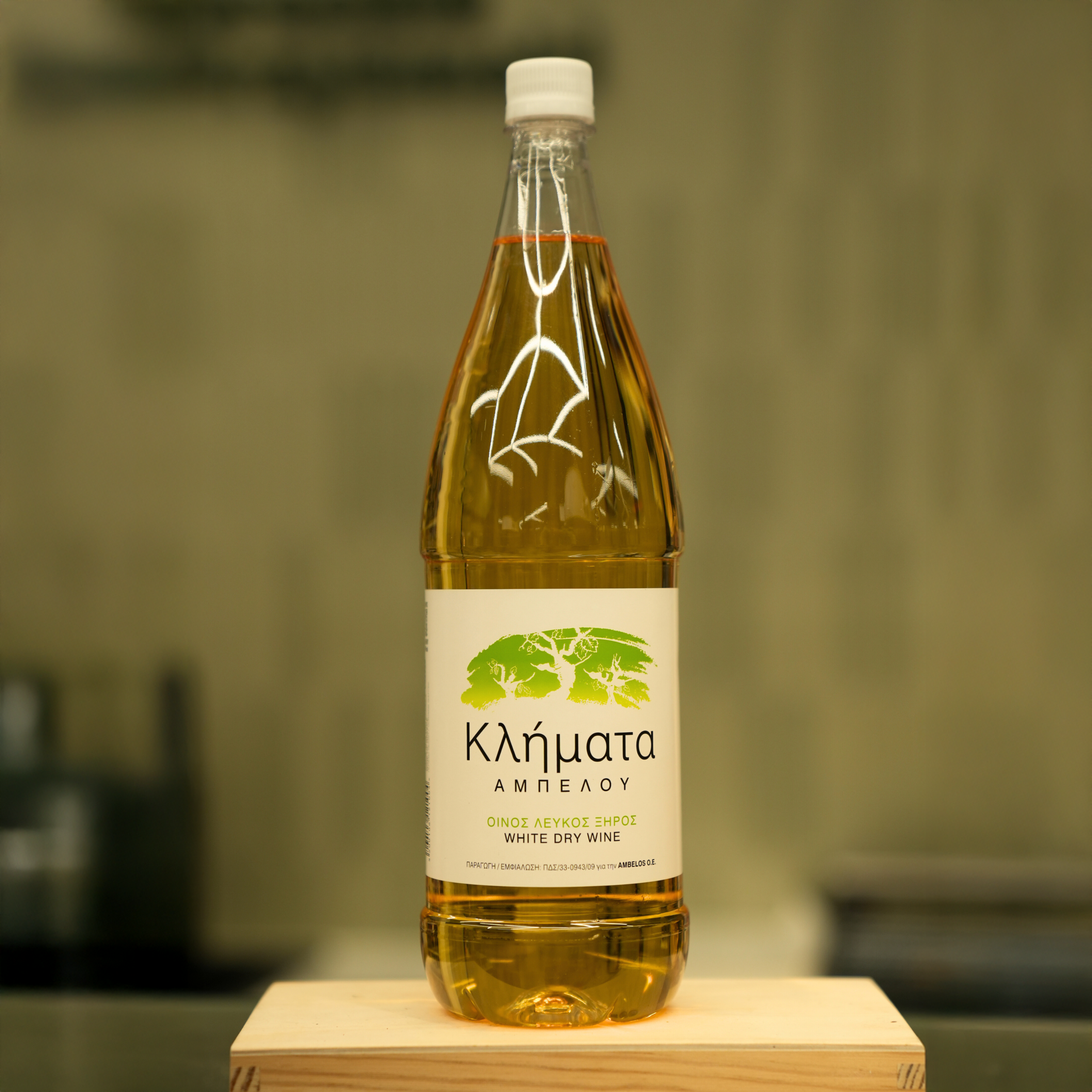 Klimata Dry White Table Wine 1.5L